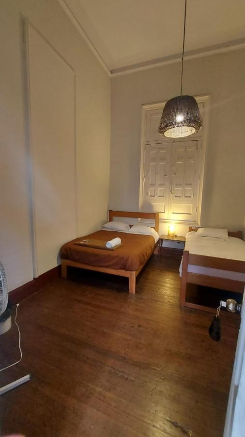 1900 Backpacker's Hostal